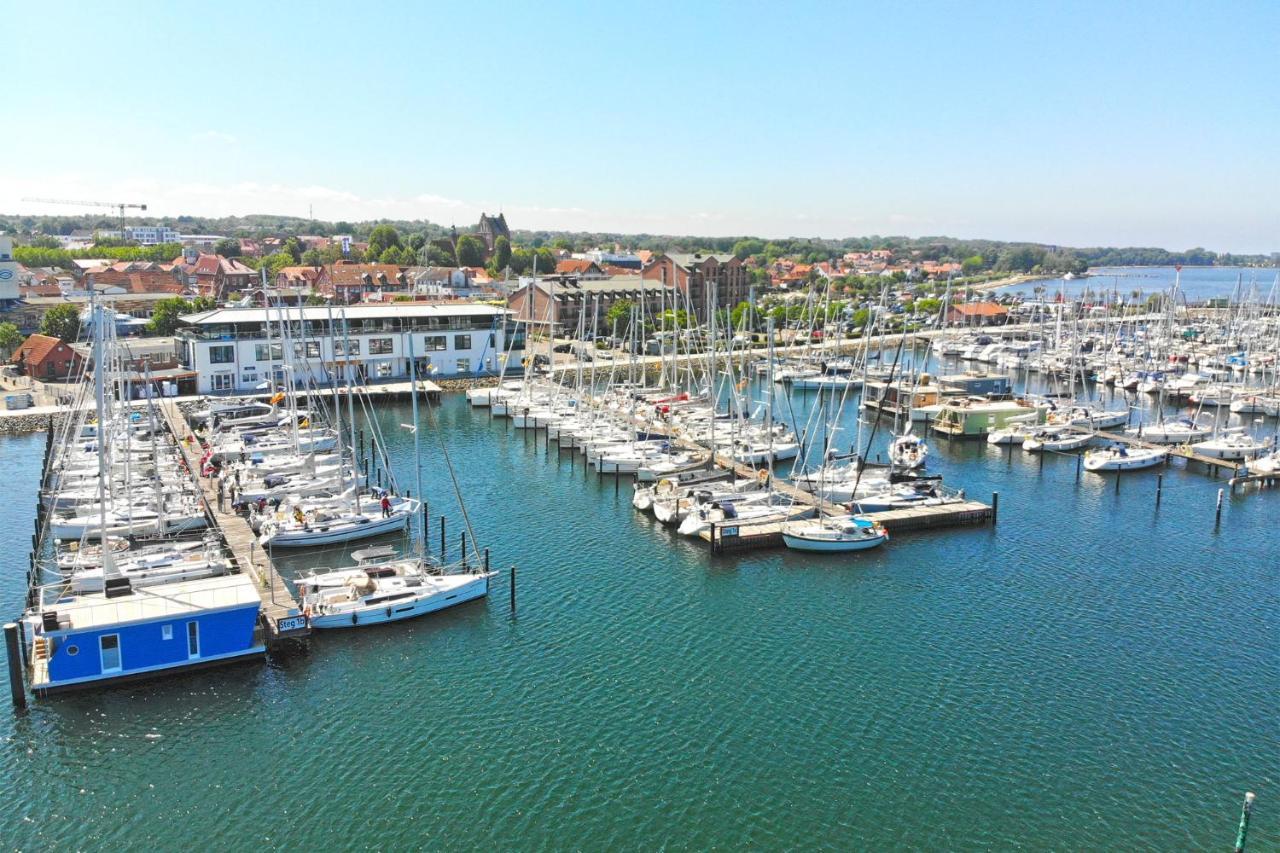 Yachtenkieker Heiligenhafen Exterior foto